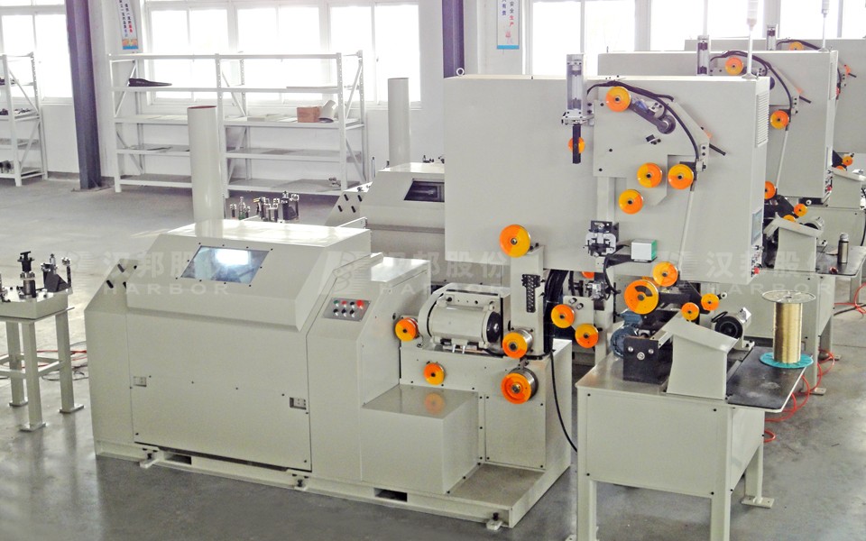 Wet wire drawing machine